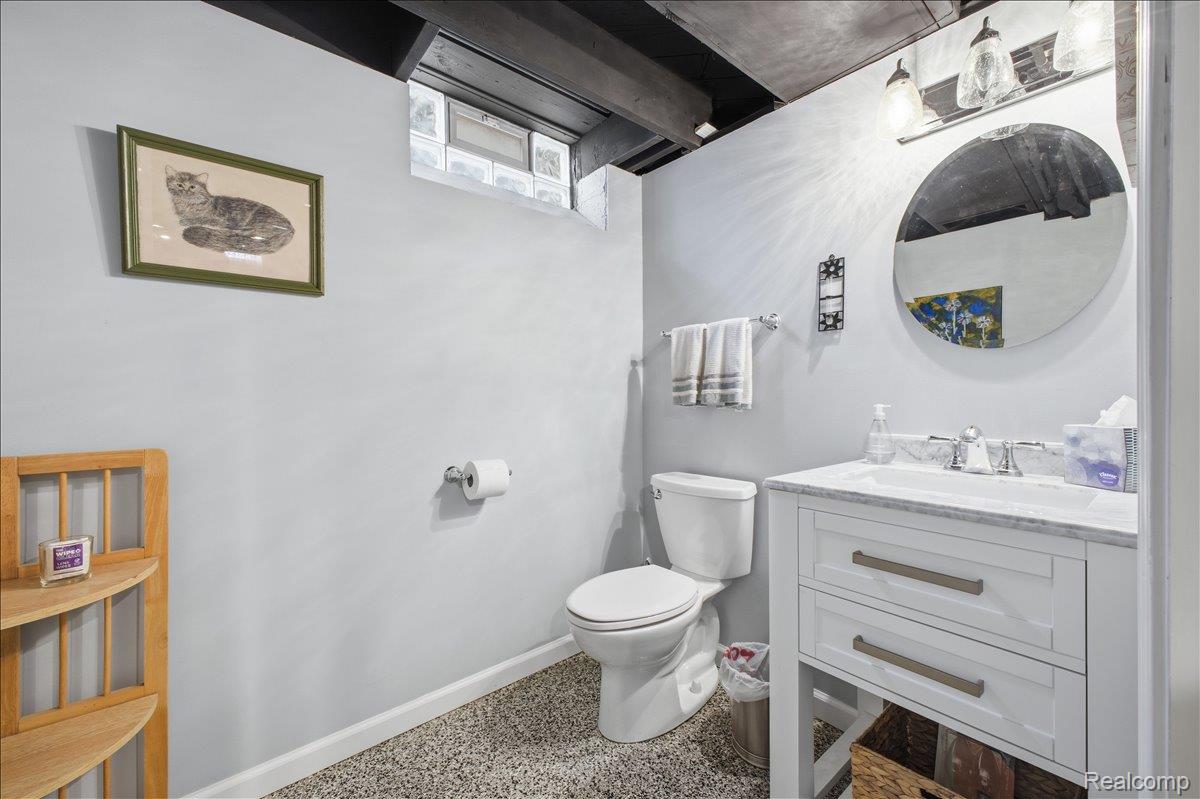 1304 Greenleaf Drive