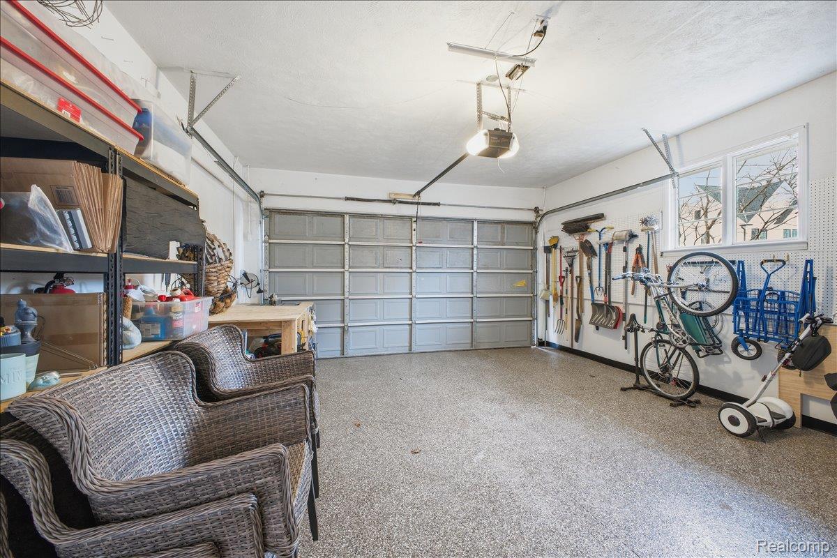 1304 Greenleaf Drive