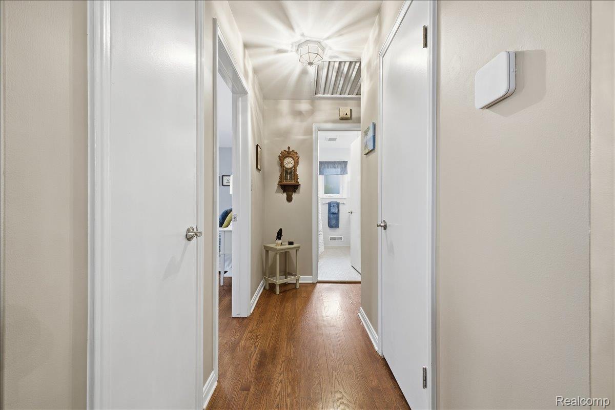 1304 Greenleaf Drive