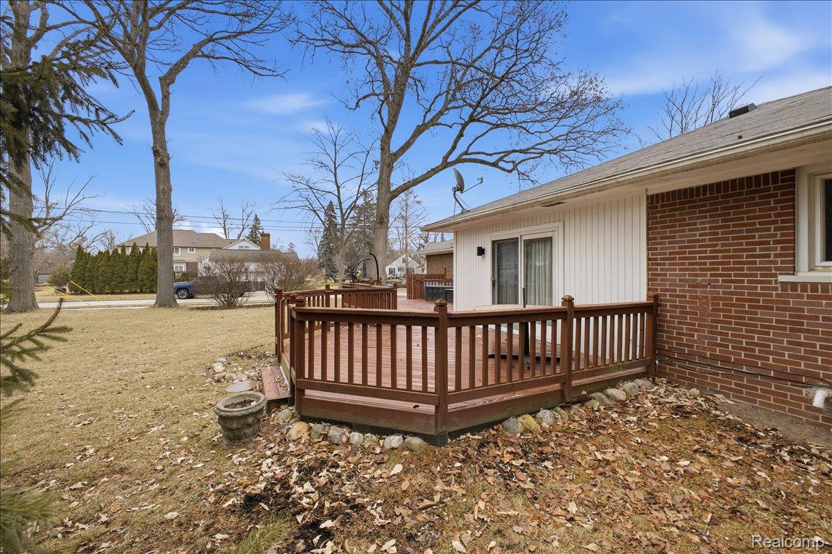 1304 Greenleaf Drive