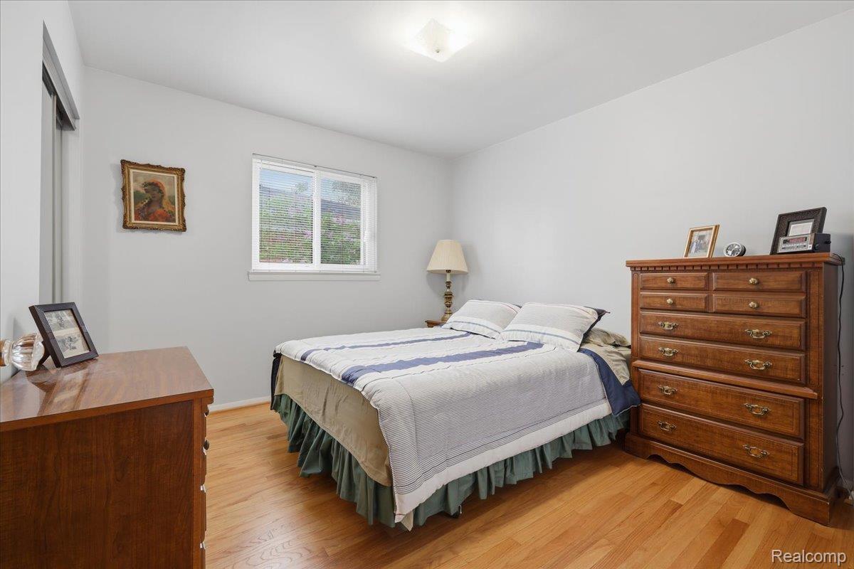 1919 Catalpa Drive