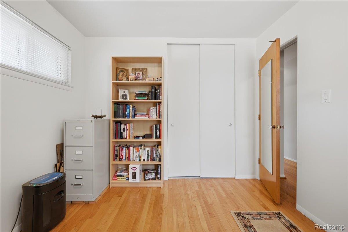 1919 Catalpa Drive