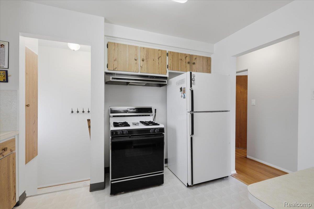 1919 Catalpa Drive