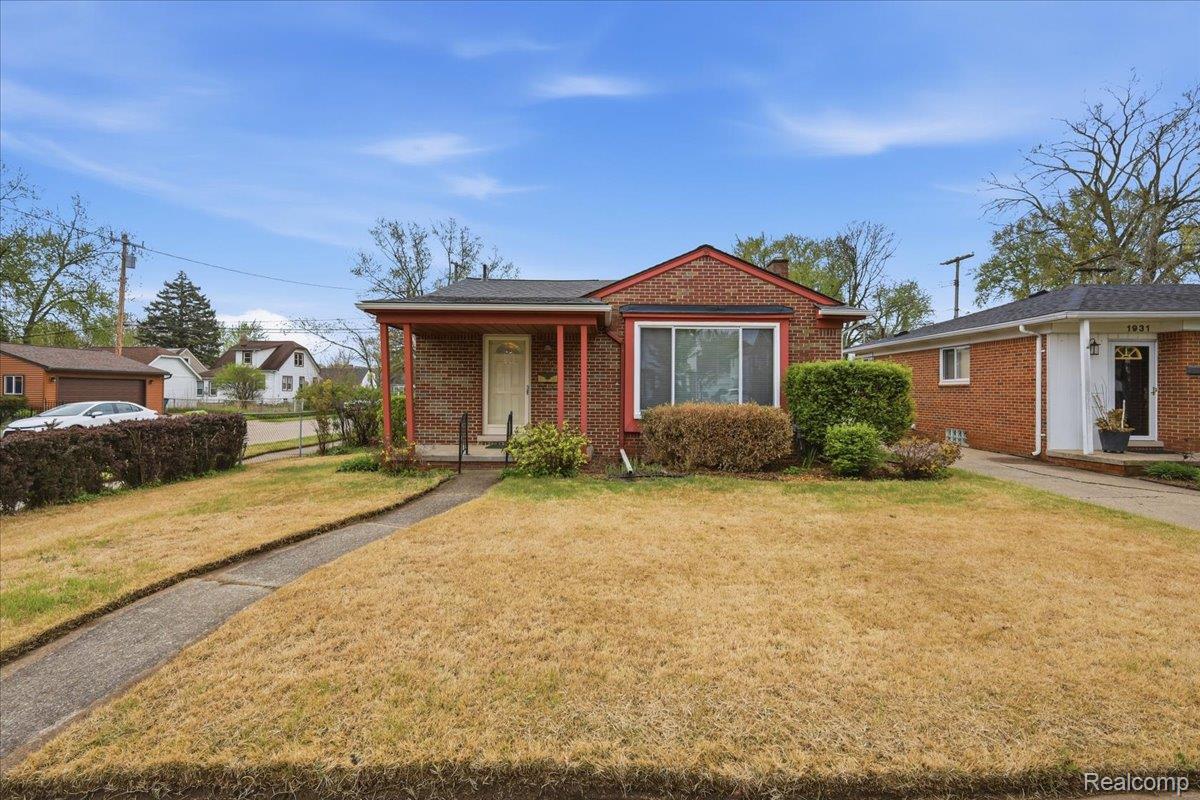 1919 Catalpa Drive