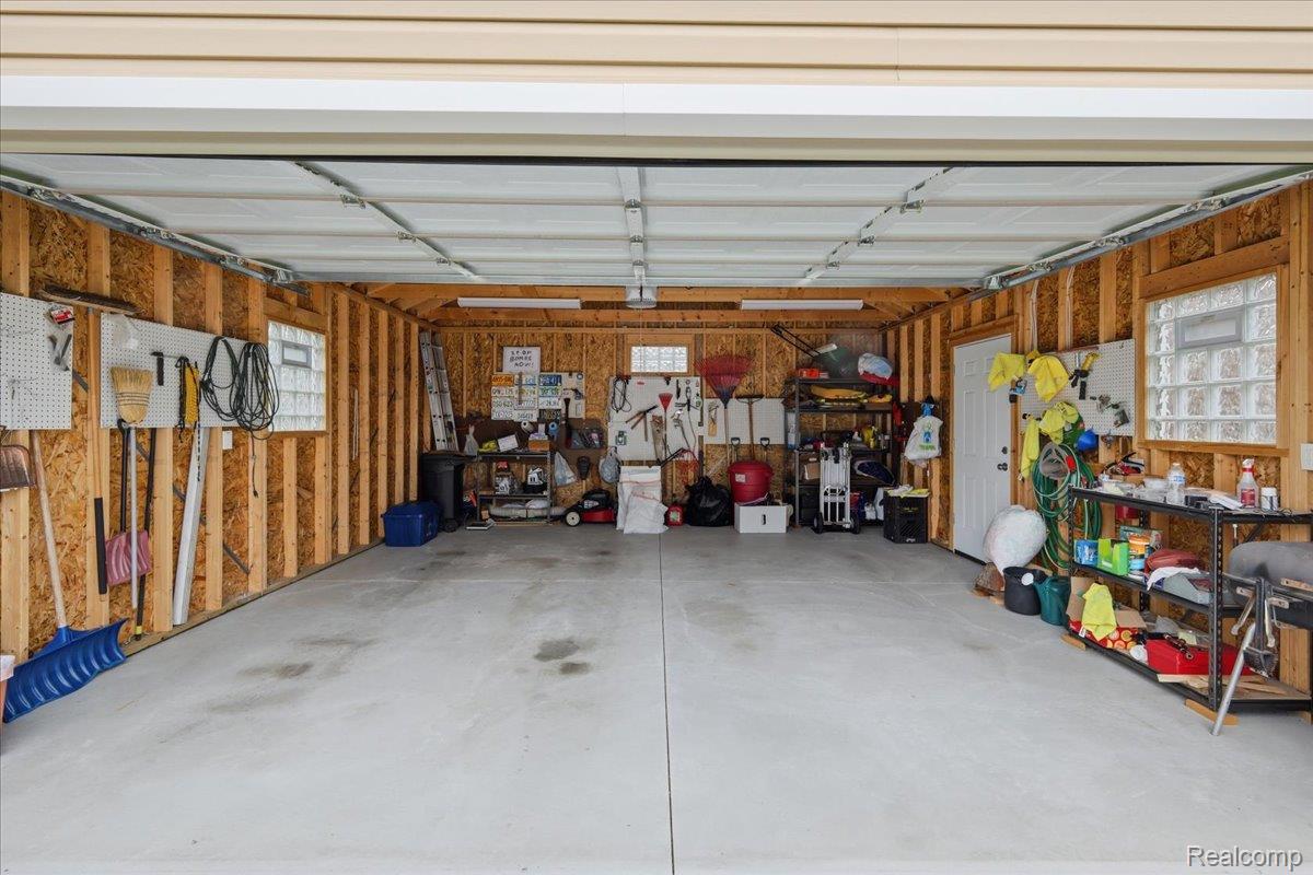 1919 Catalpa Drive