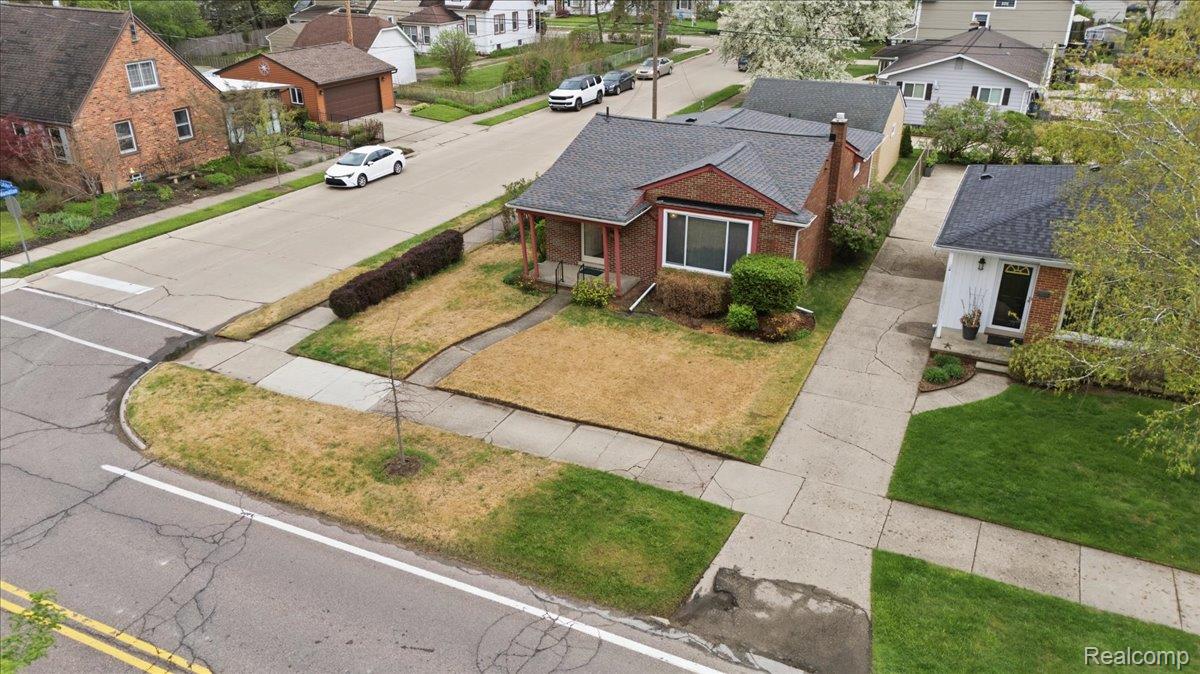 1919 Catalpa Drive