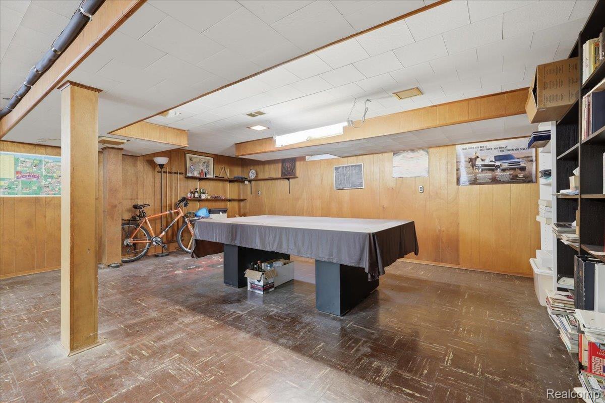 1919 Catalpa Drive