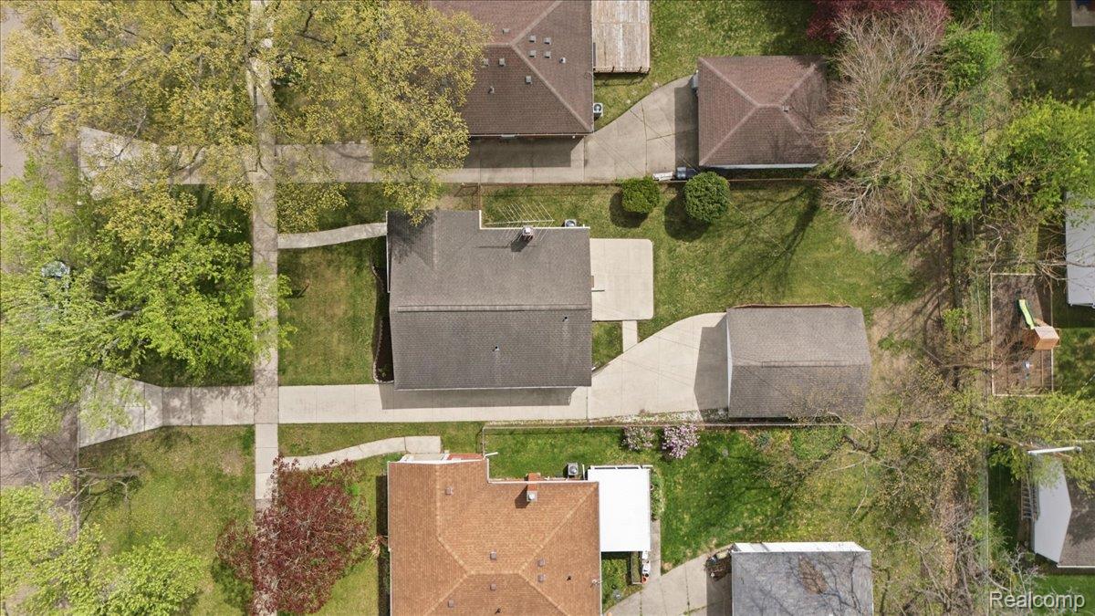 2915 Oliver Road