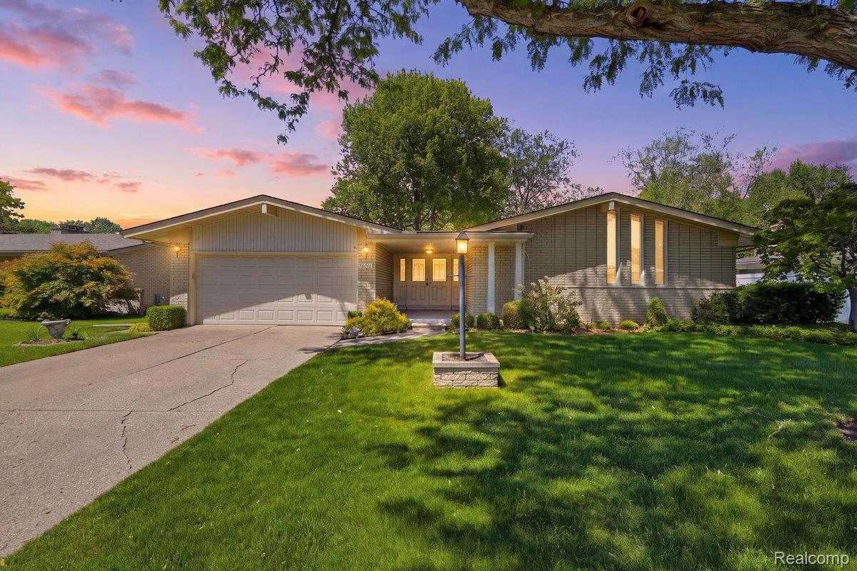 37807 Sarafina Drive