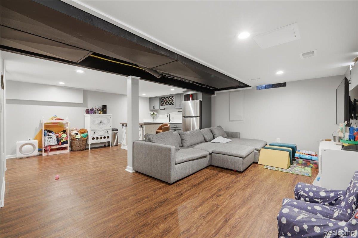 52448 Belle Arbor