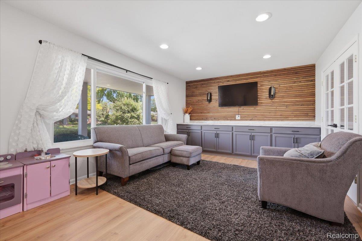 52448 Belle Arbor