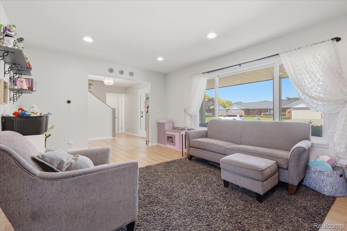 52448 Belle Arbor