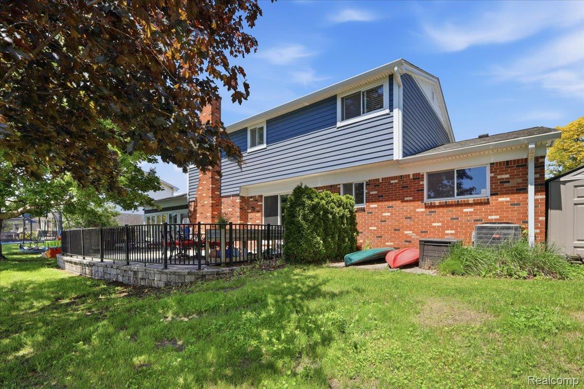 52448 Belle Arbor