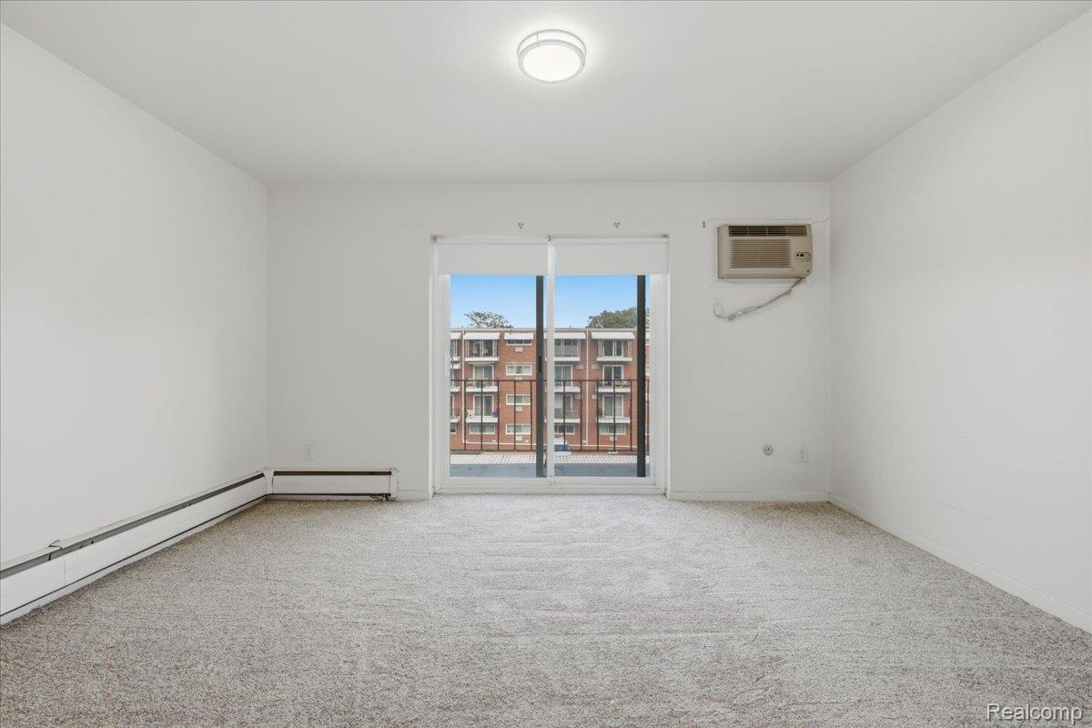 2915 W 13 Mile Road Unit: 308