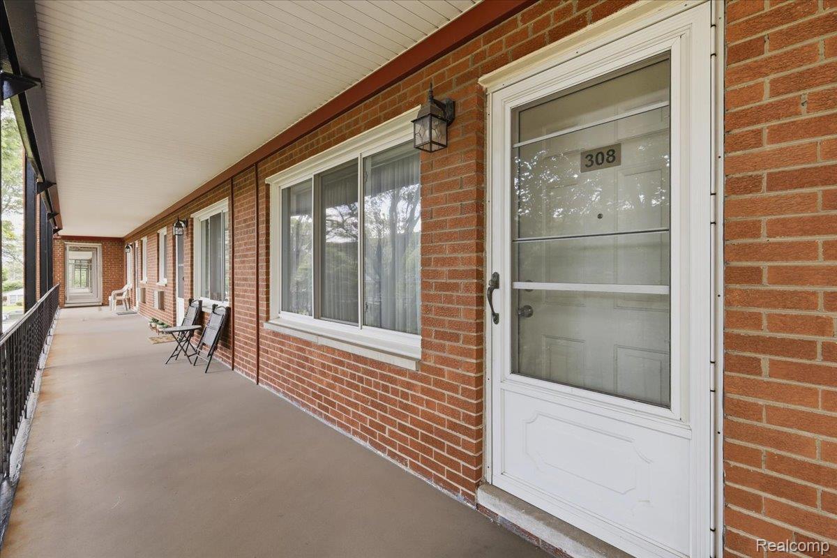 2915 W 13 Mile Road Unit: 308