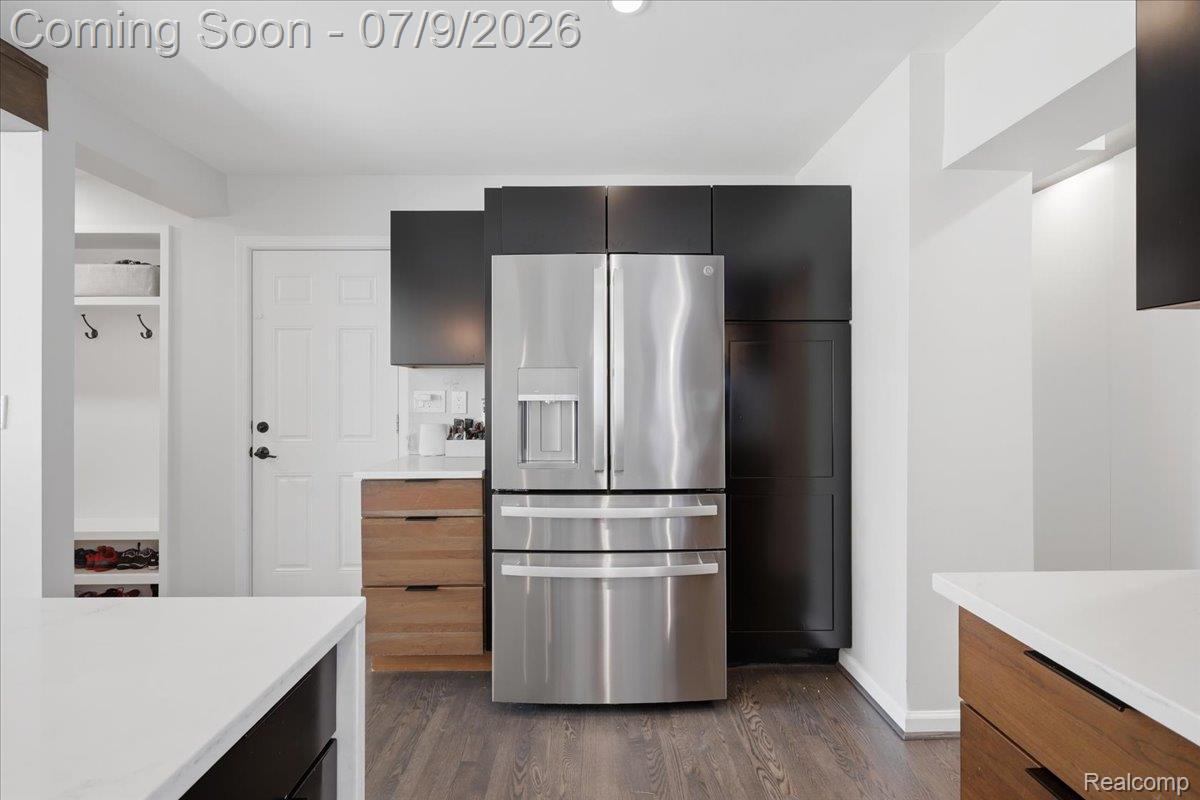 423 S Cranbrook Cross Road