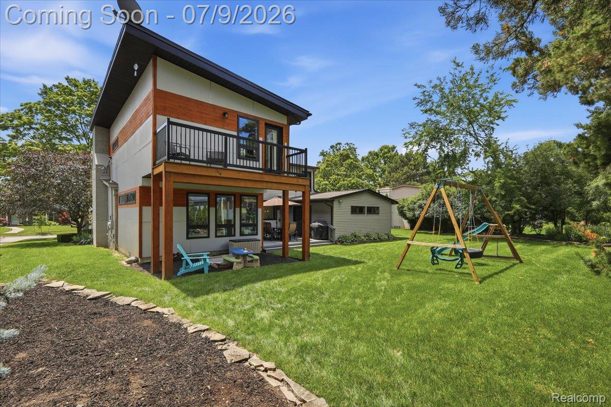423 S Cranbrook Cross Road