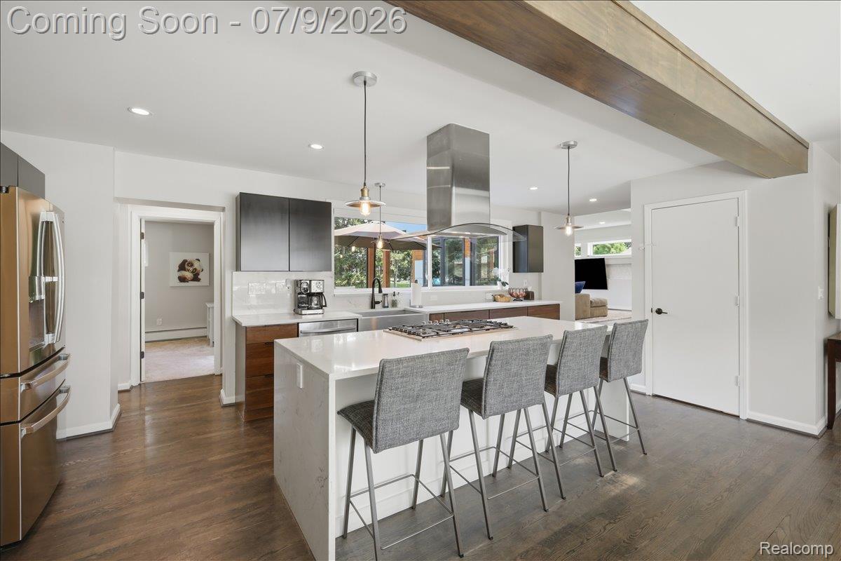 423 S Cranbrook Cross Road