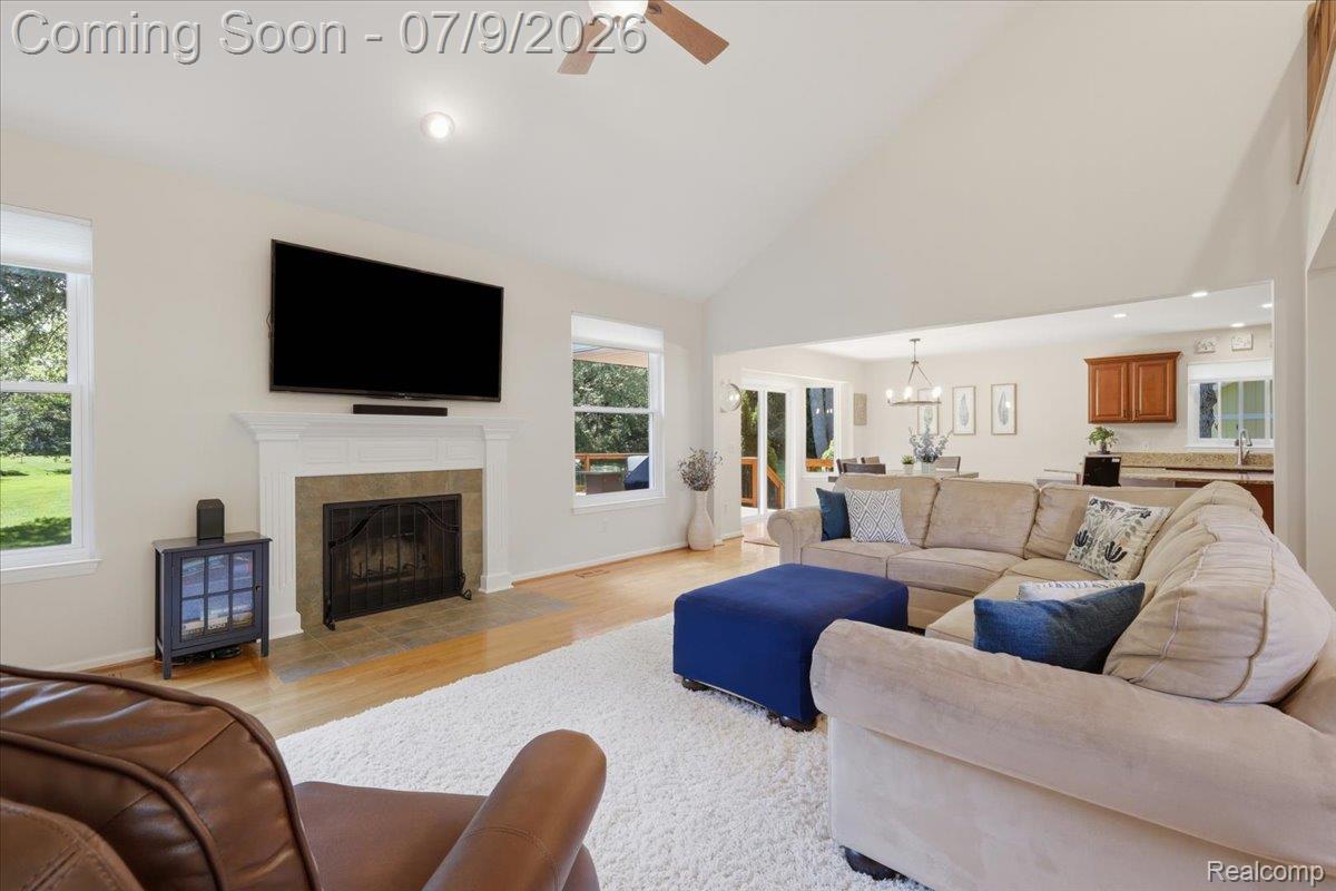 3180 Viking Drive