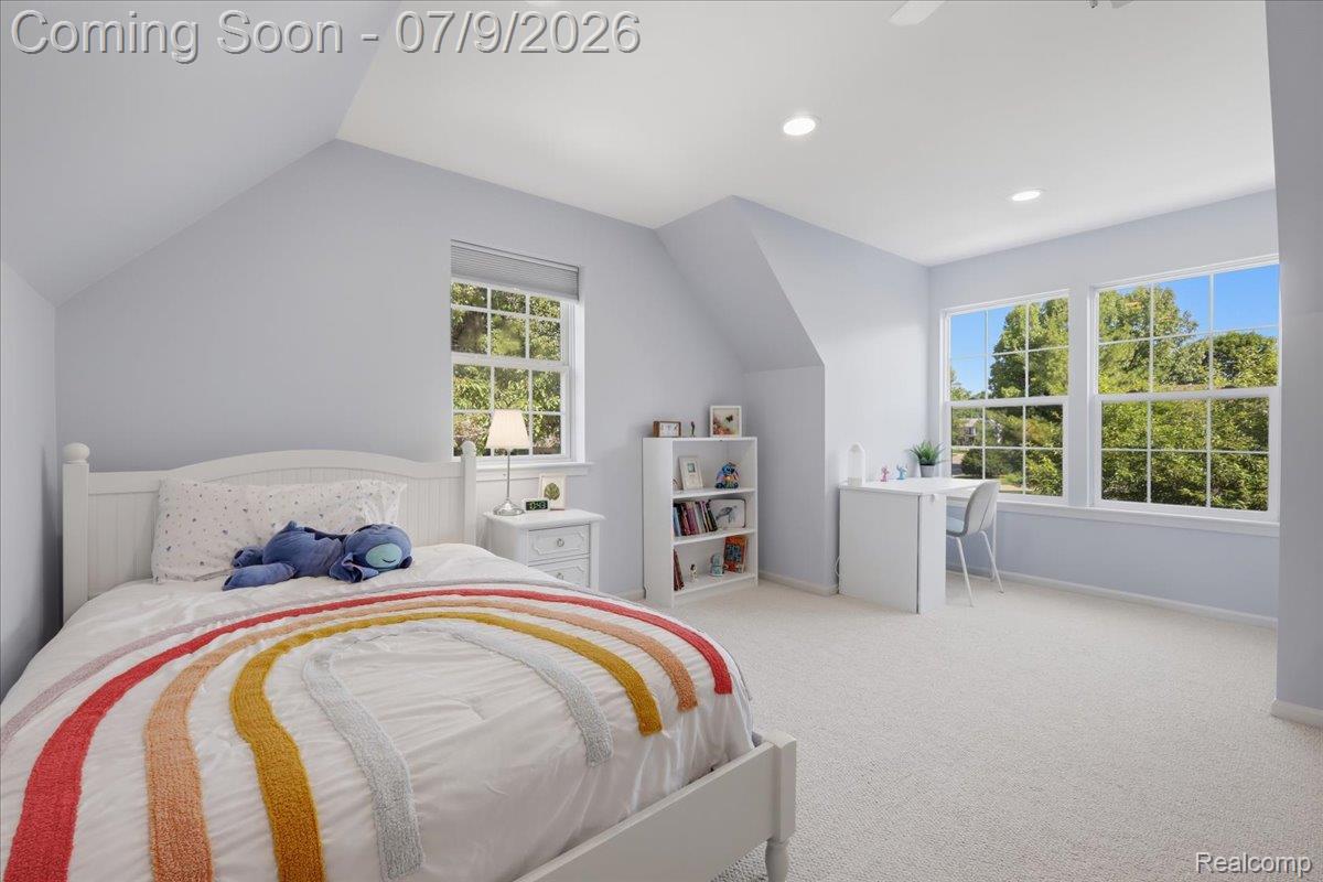 3180 Viking Drive