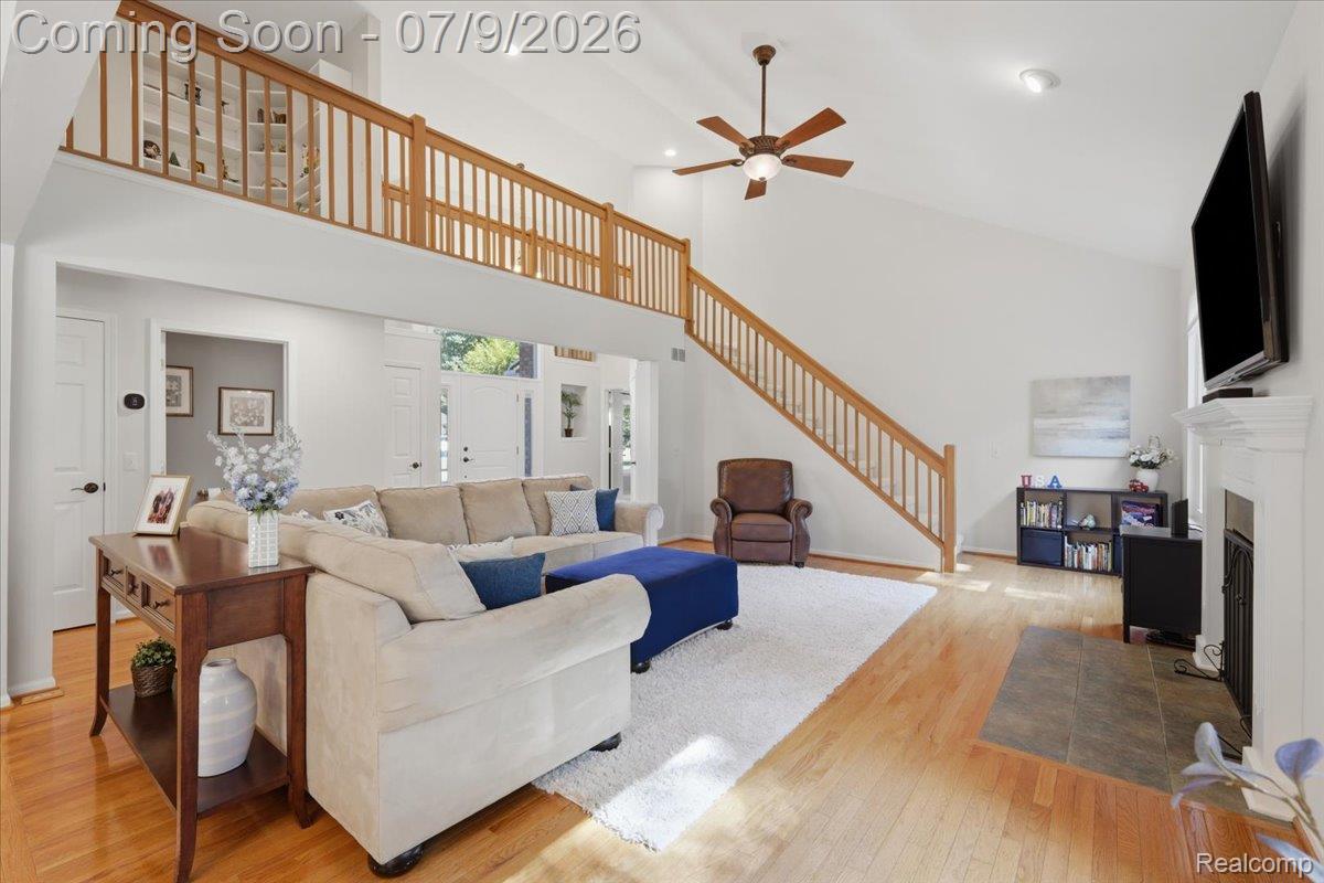3180 Viking Drive