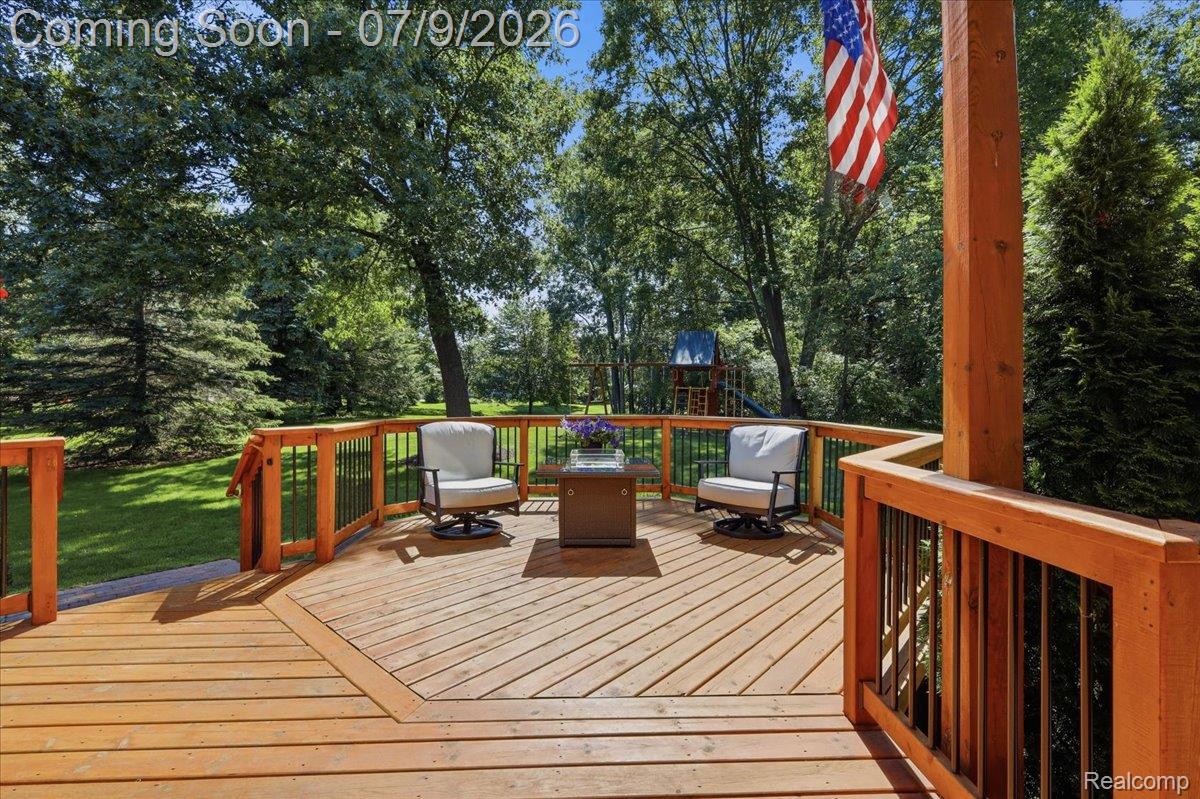 3180 Viking Drive