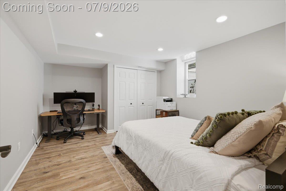 3180 Viking Drive