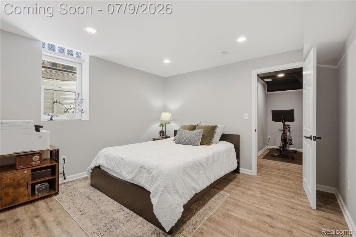 3180 Viking Drive