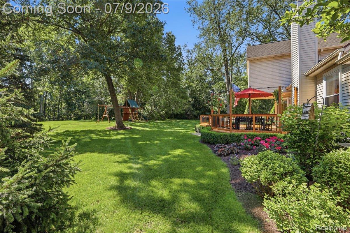 3180 Viking Drive