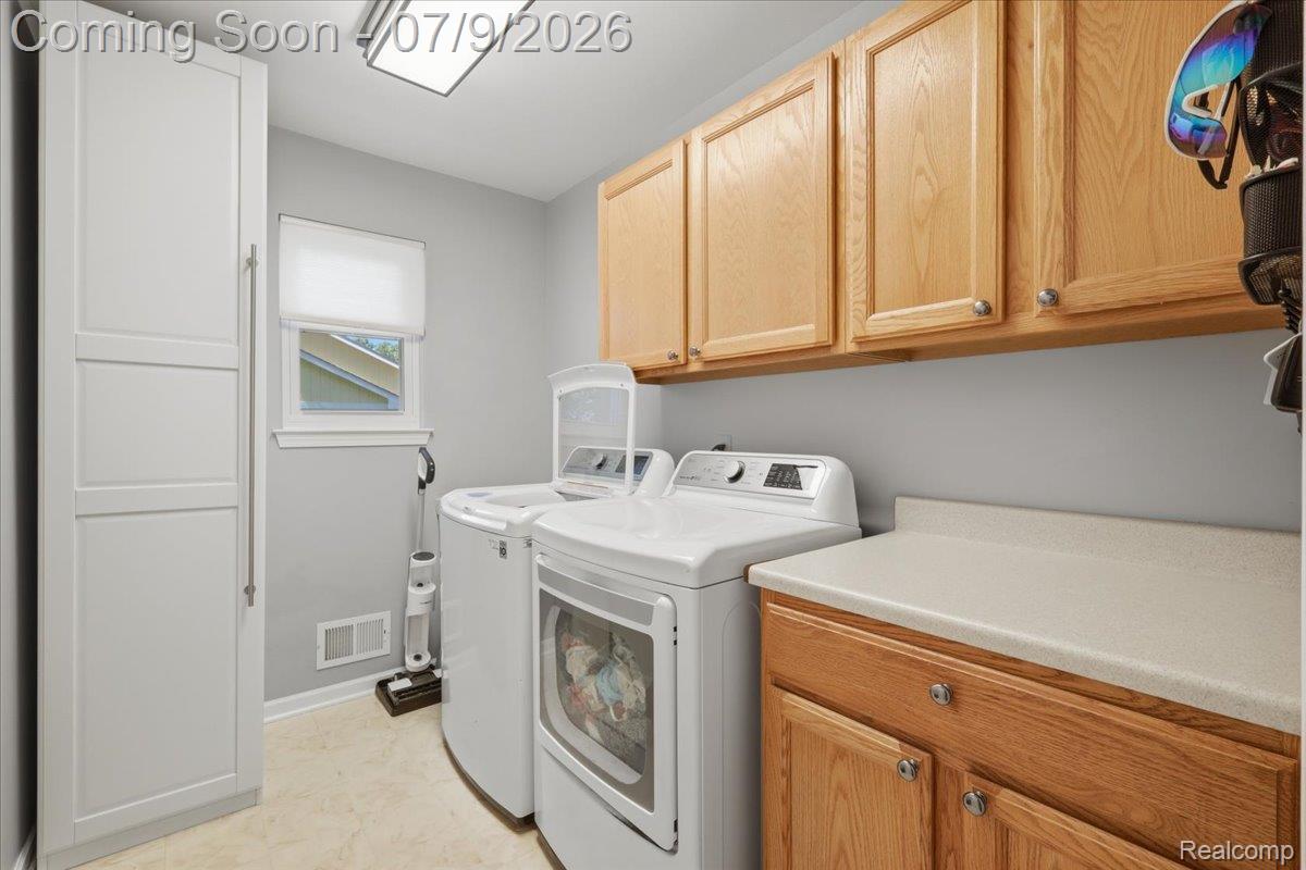 3180 Viking Drive
