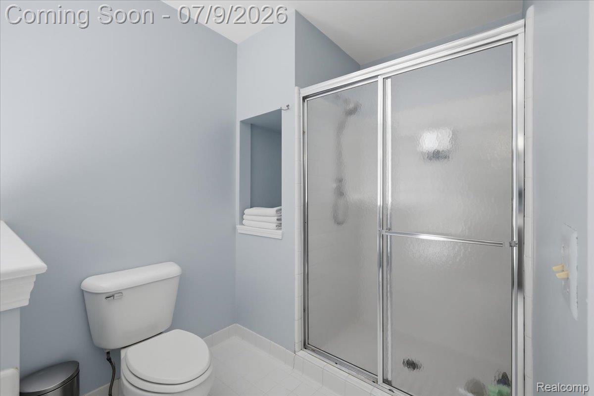 3180 Viking Drive