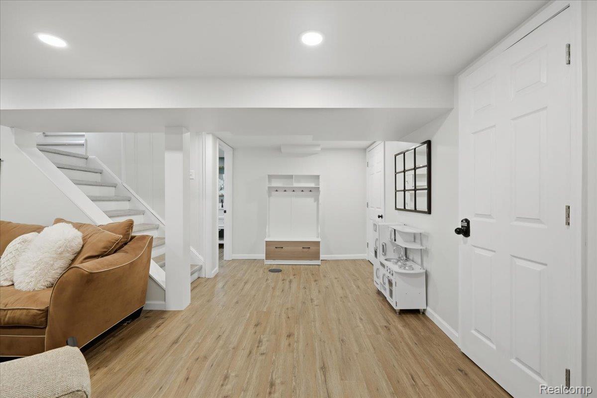 3221 Ferris Avenue