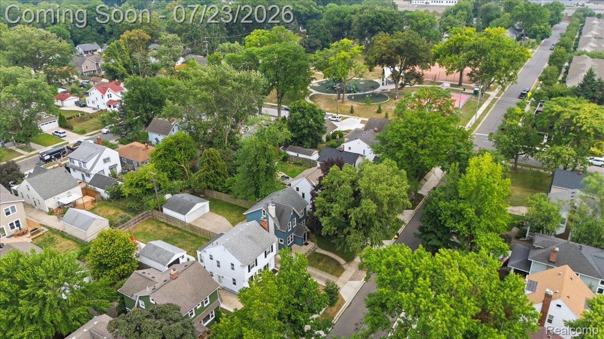 1207 Irving Avenue