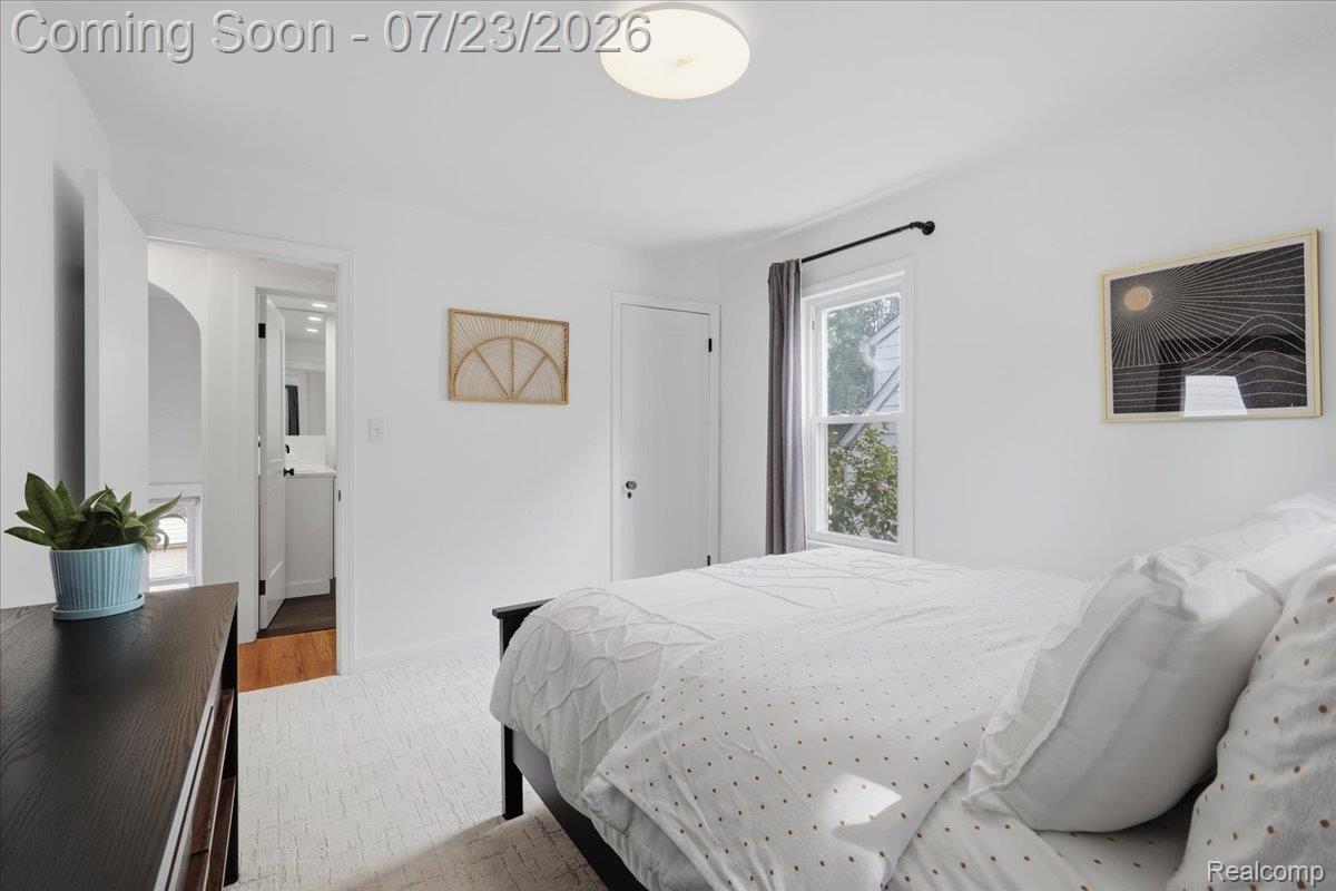 1207 Irving Avenue