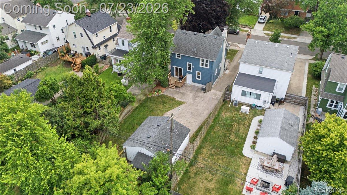 1207 Irving Avenue