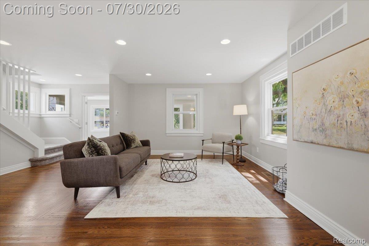 307 N Washington Avenue