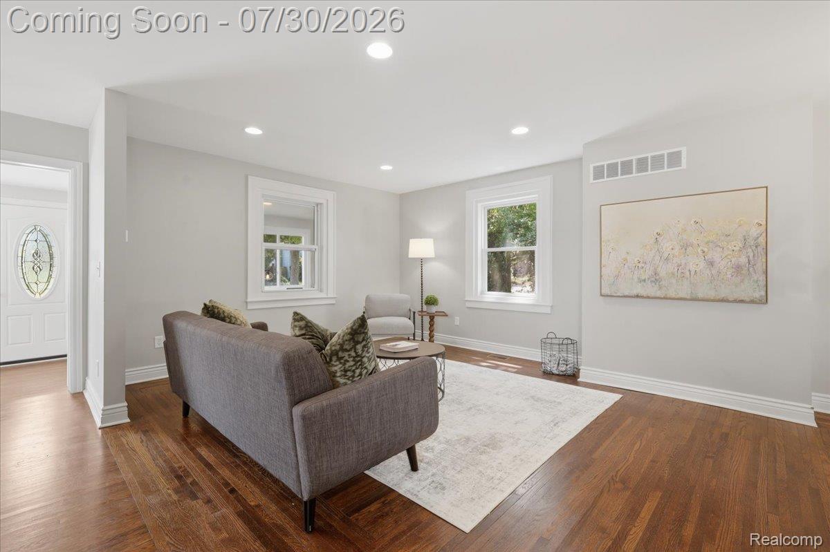 307 N Washington Avenue