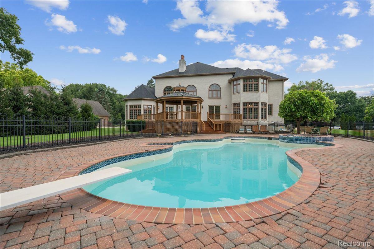 3965 Loch Bend Drive