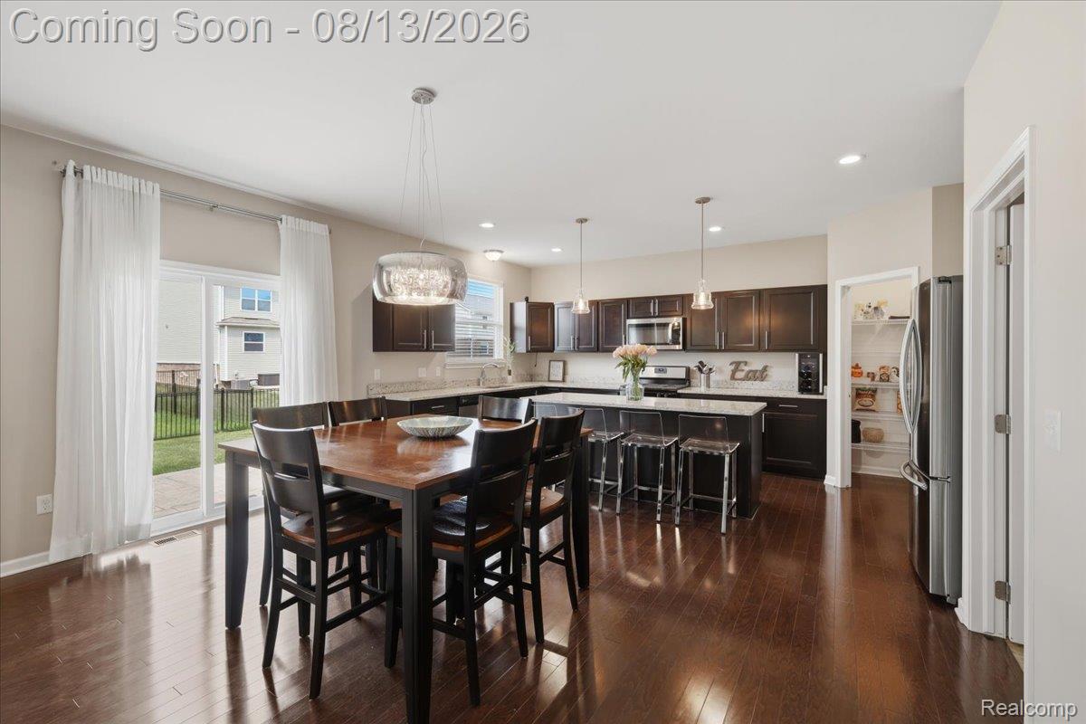 48327 Long Leaf Drive