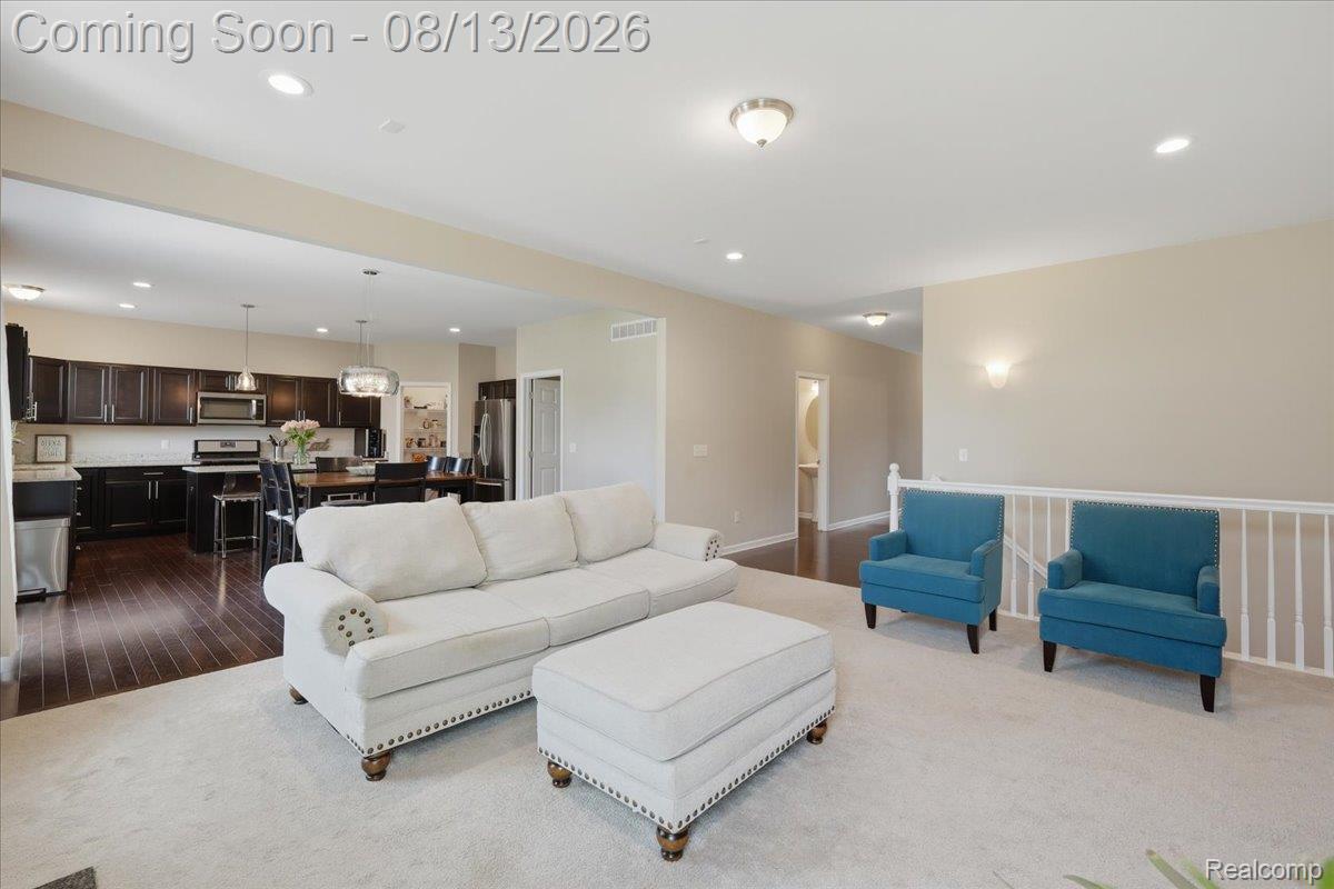 48327 Long Leaf Drive