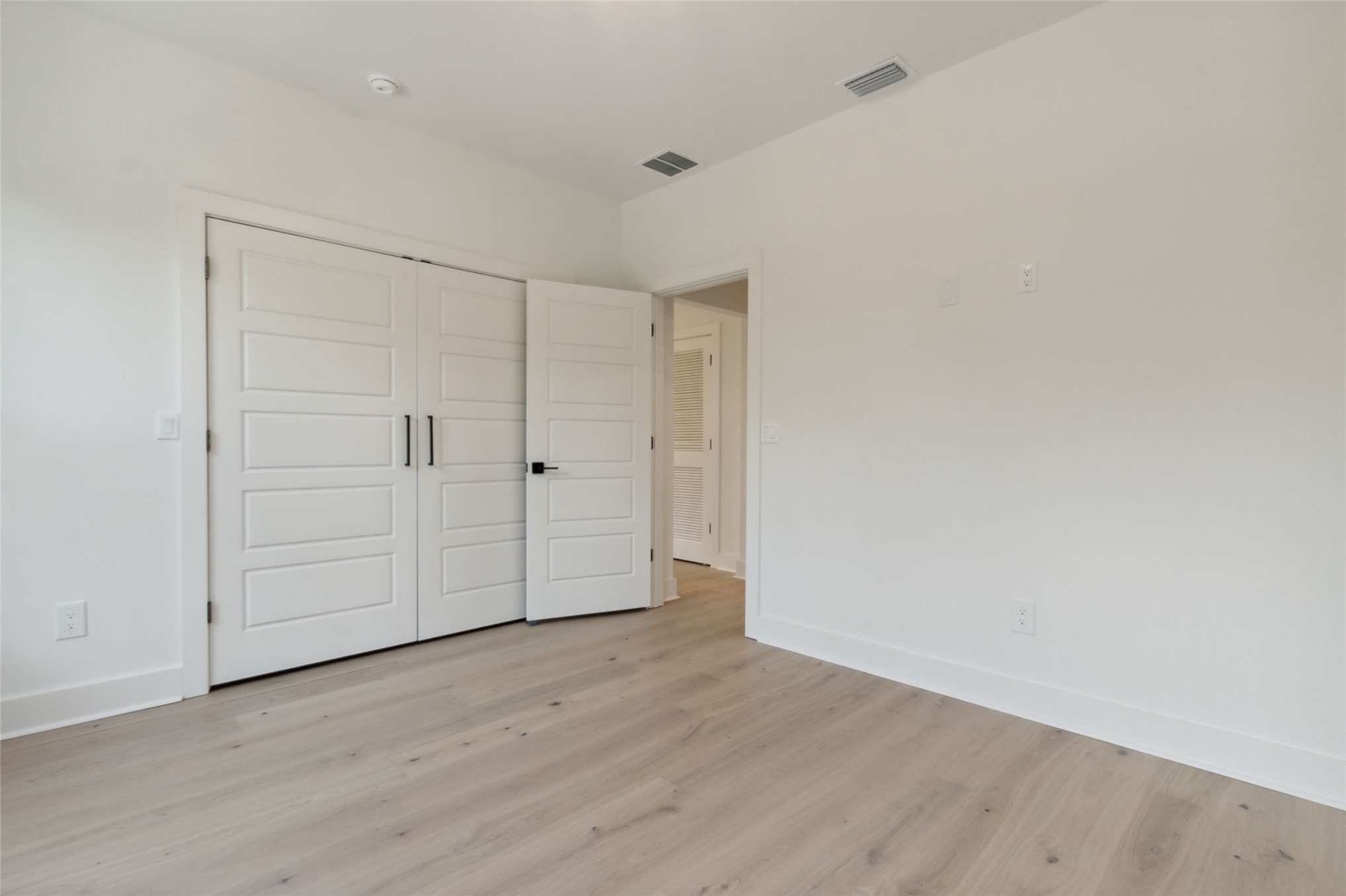 1114 WHITE STREET