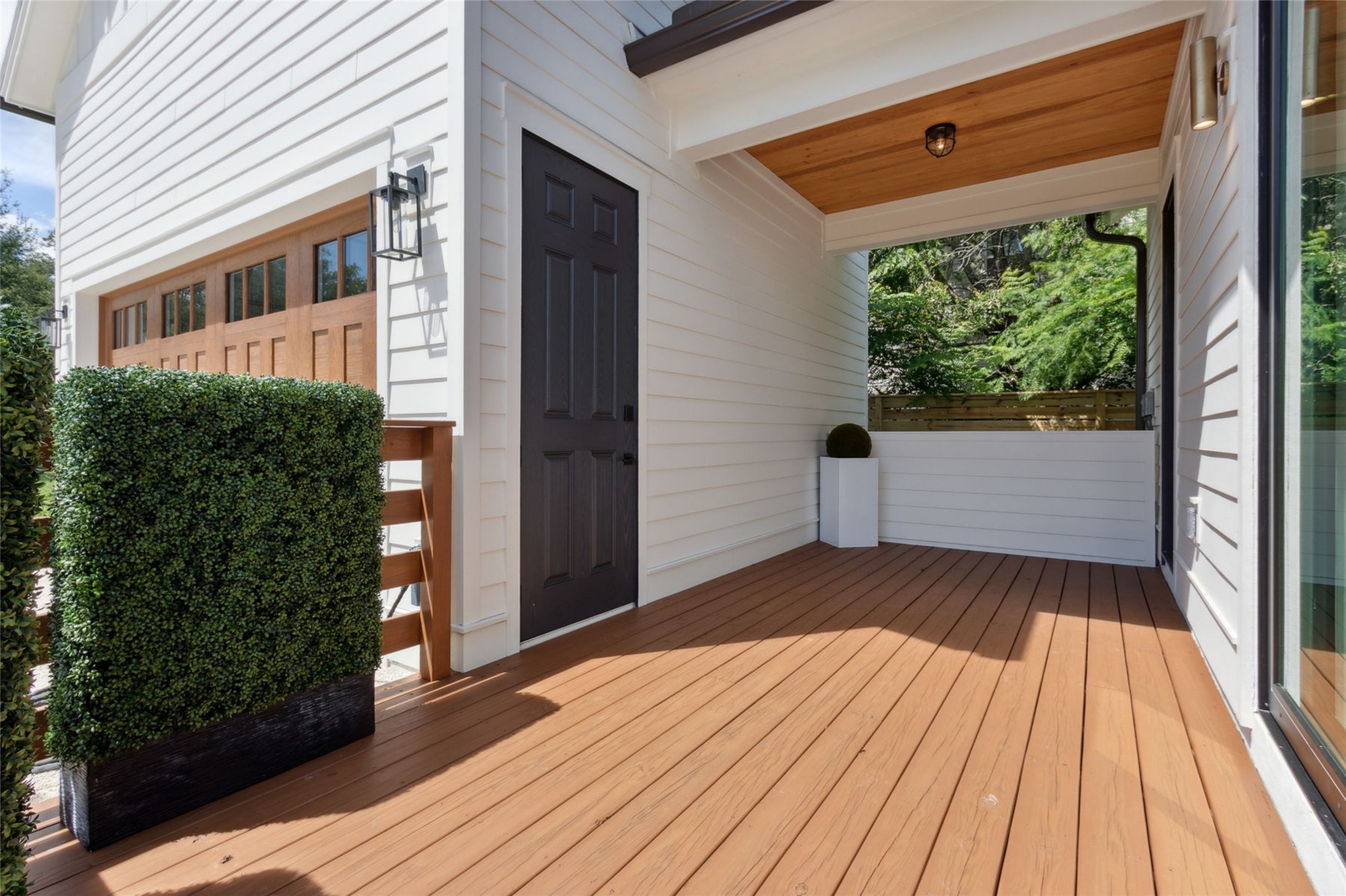 1114 WHITE STREET