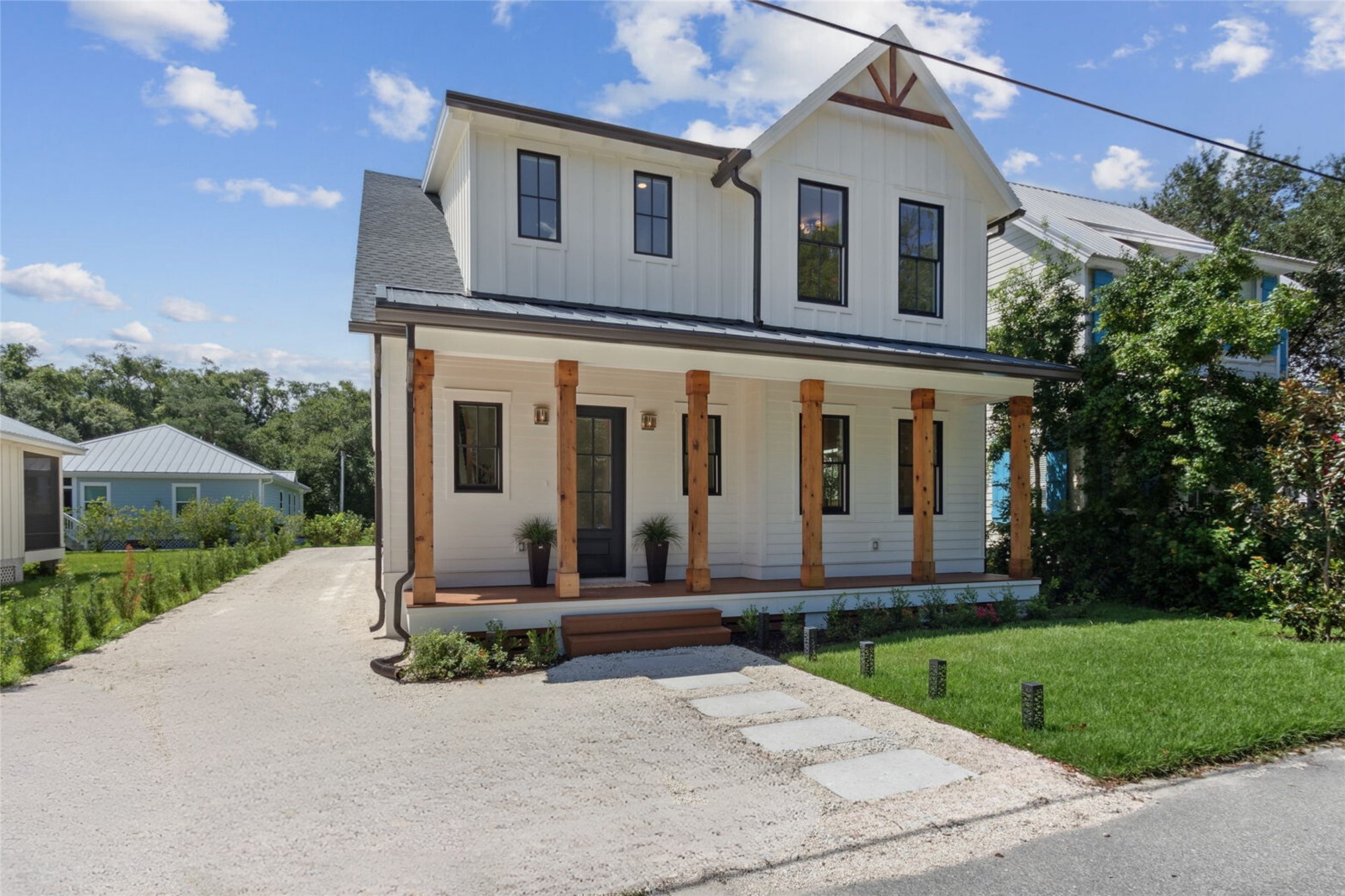1114 WHITE STREET