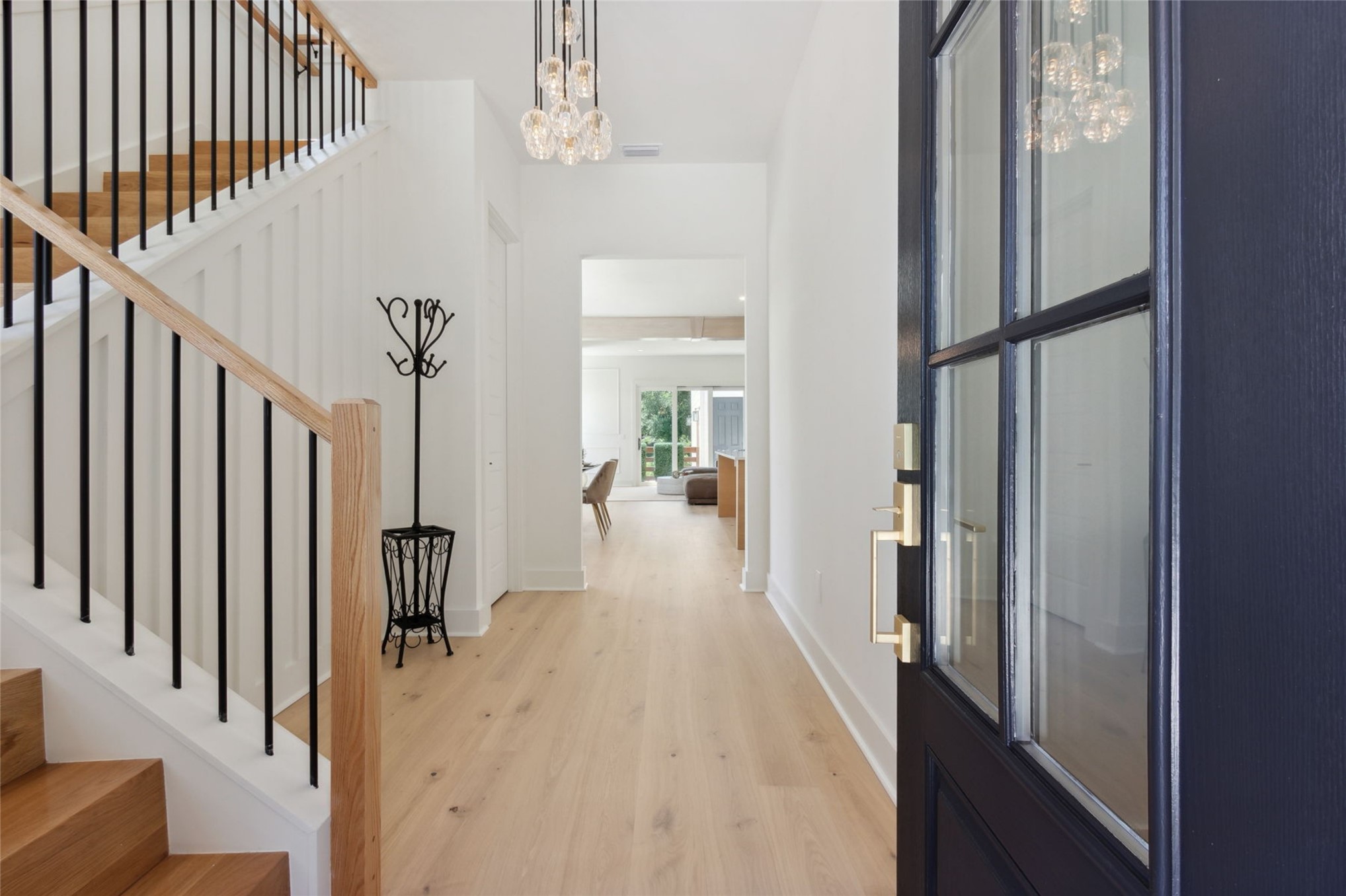 1114 WHITE STREET