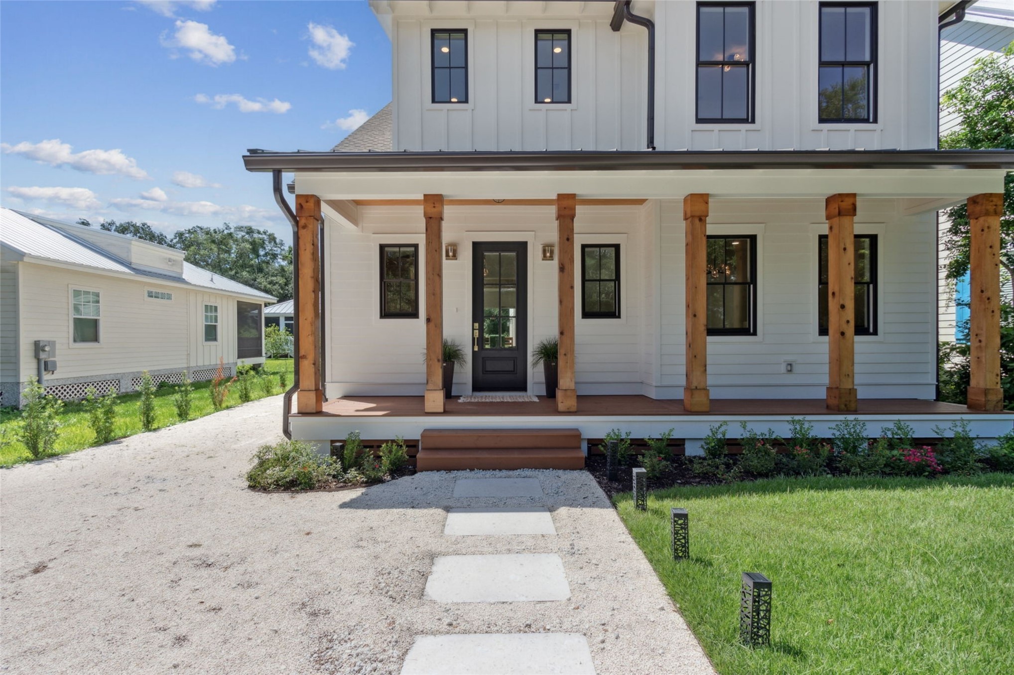 1114 WHITE STREET