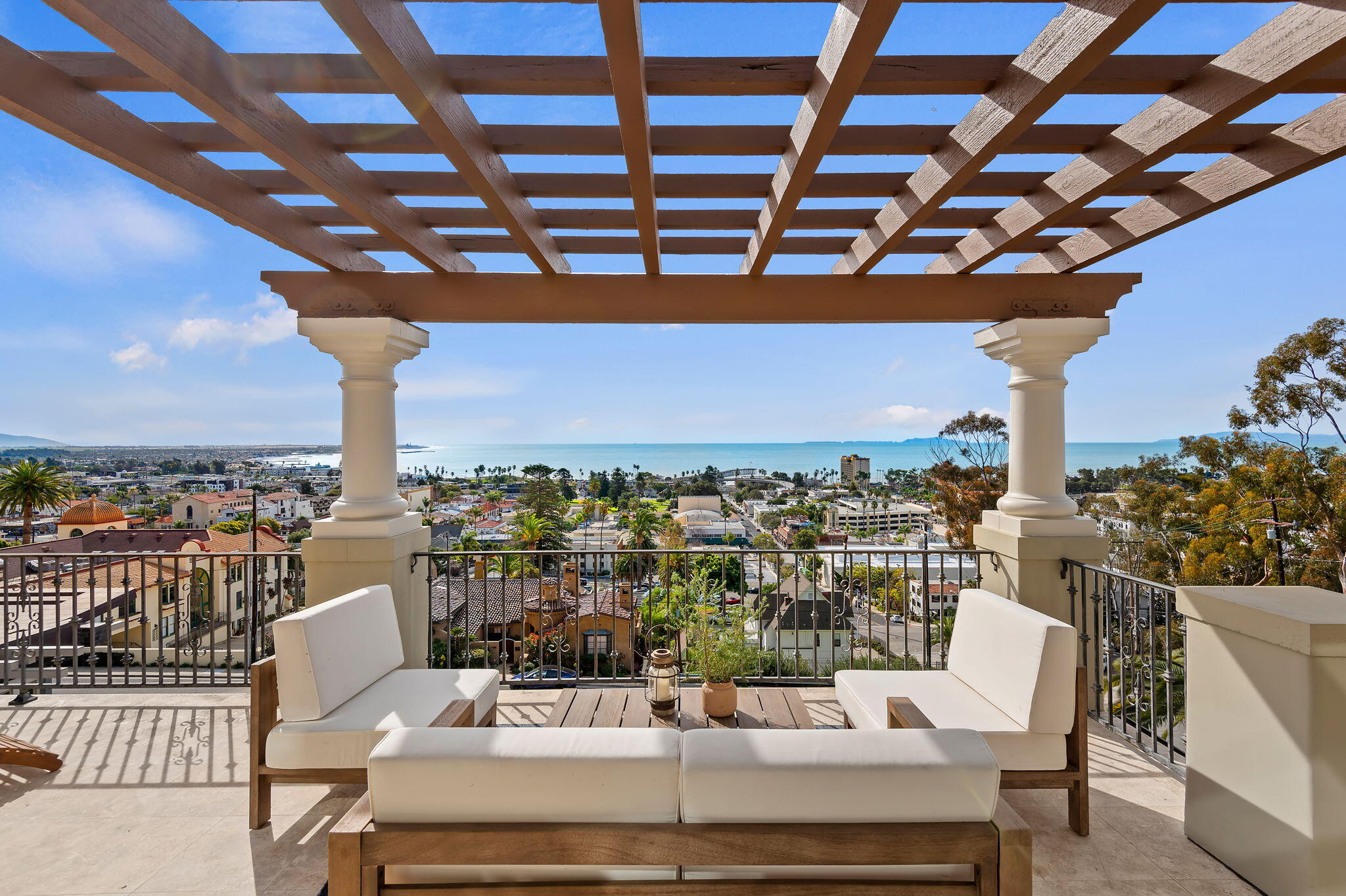 611 Buena Vista Street