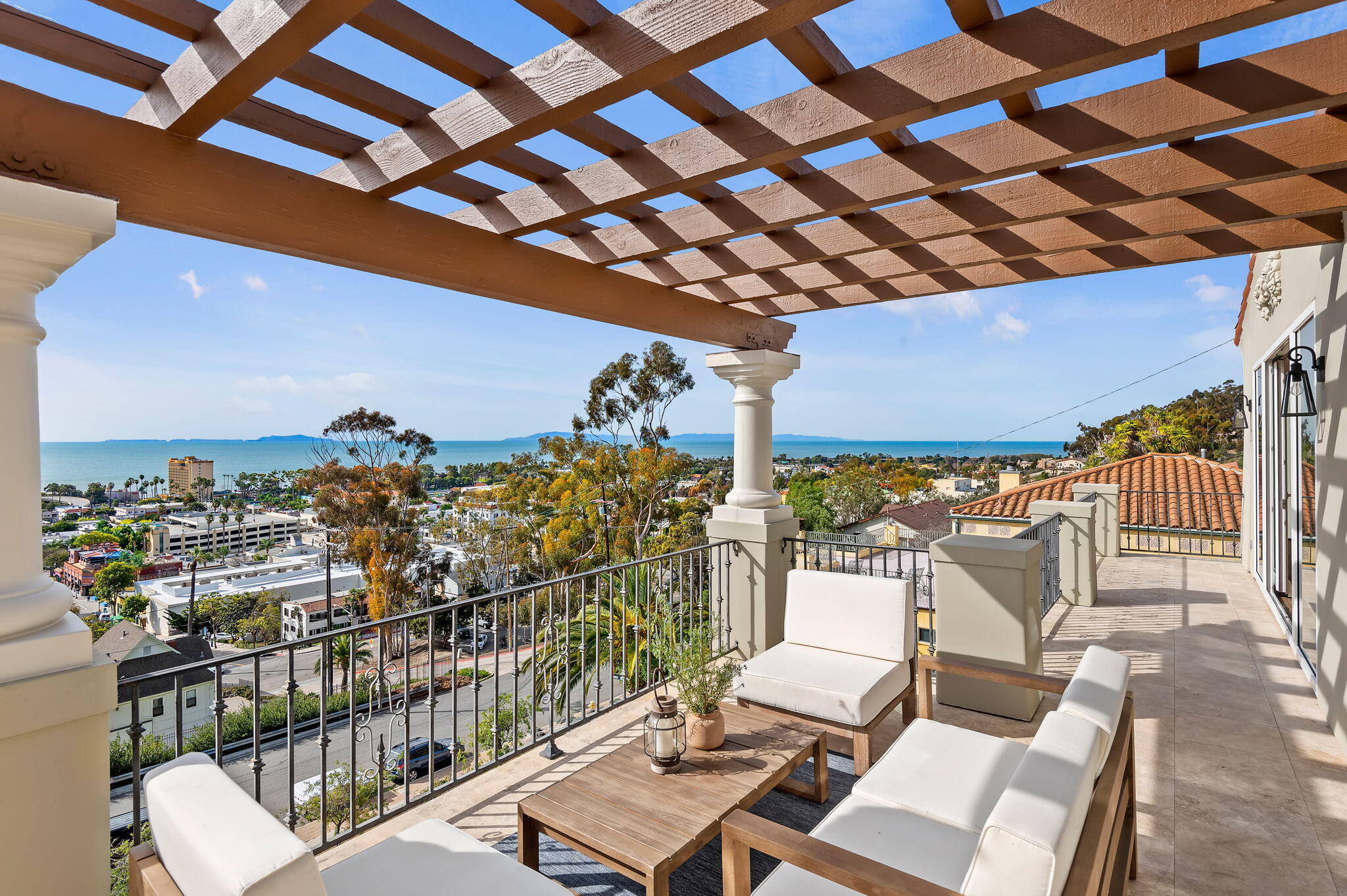 611 Buena Vista Street