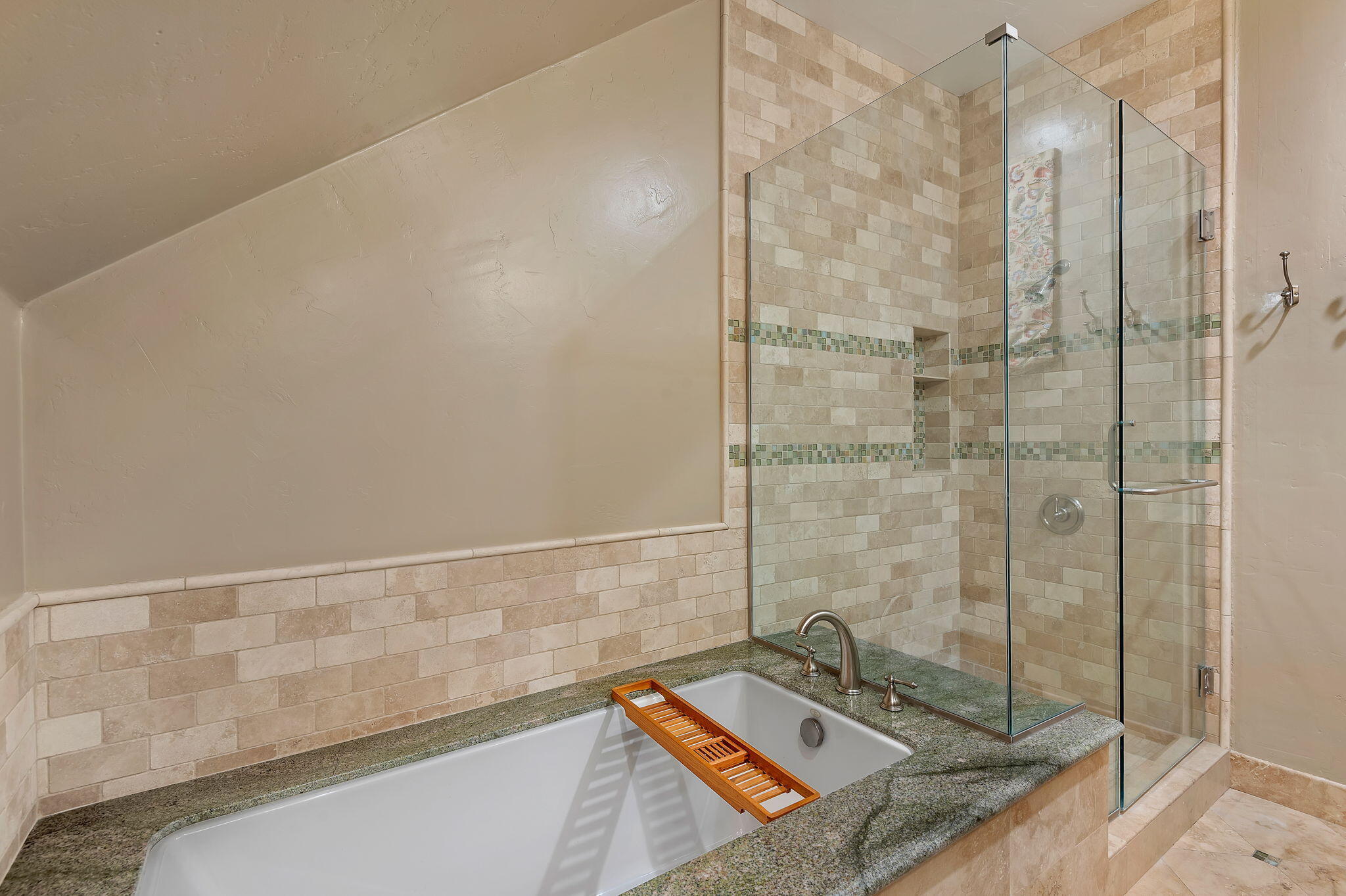 611 Buena Vista Street