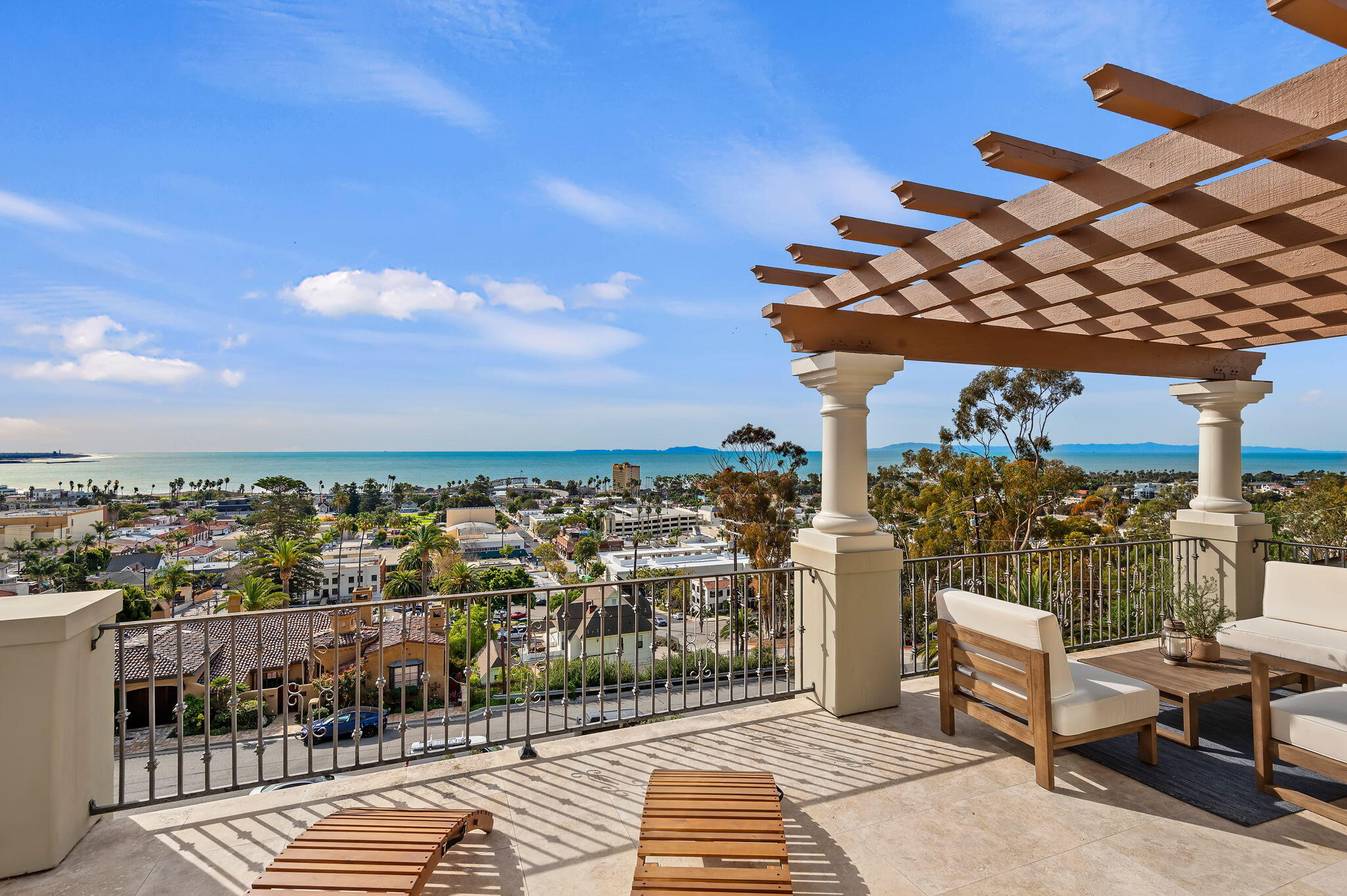 611 Buena Vista Street