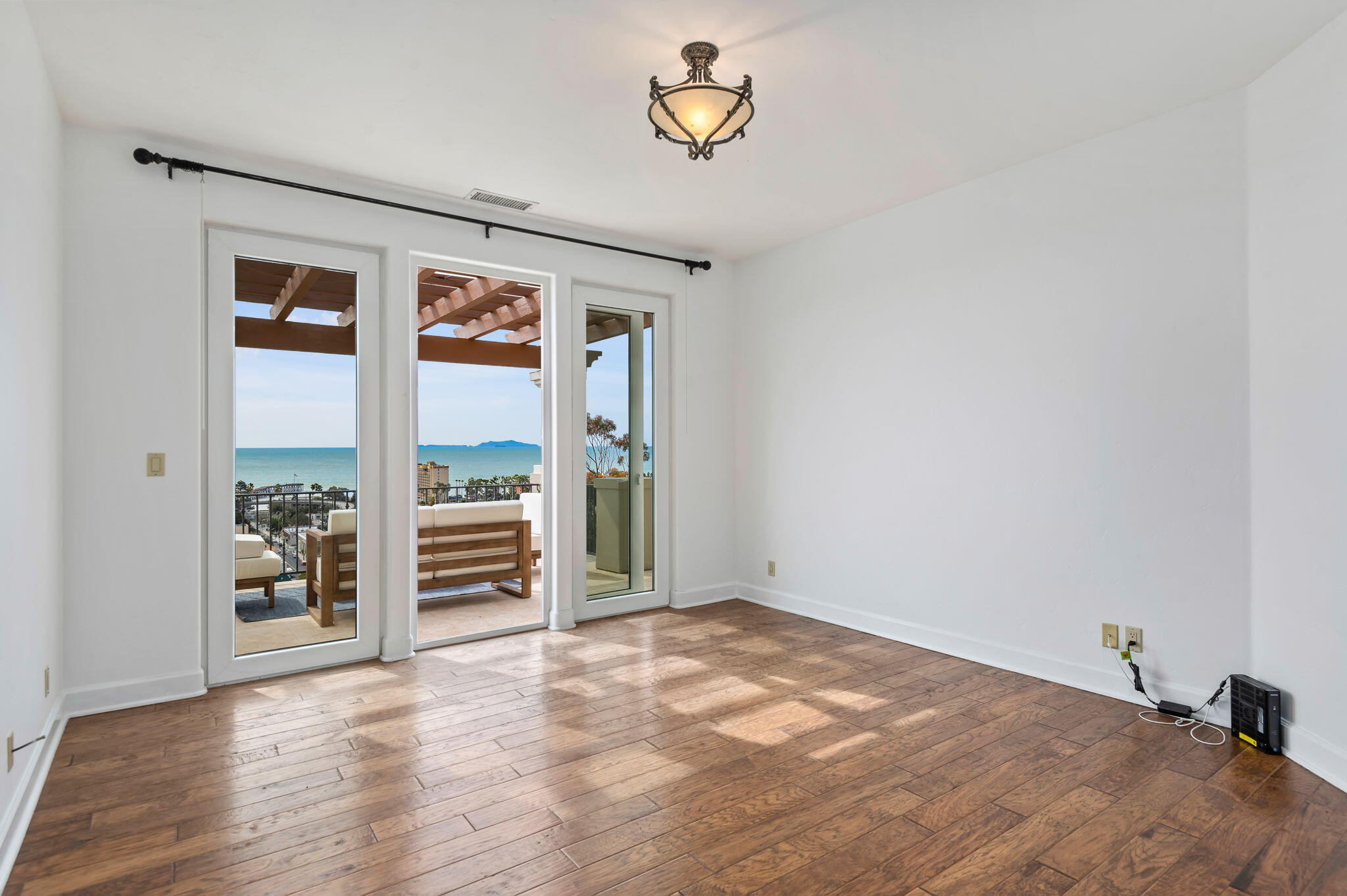 611 Buena Vista Street